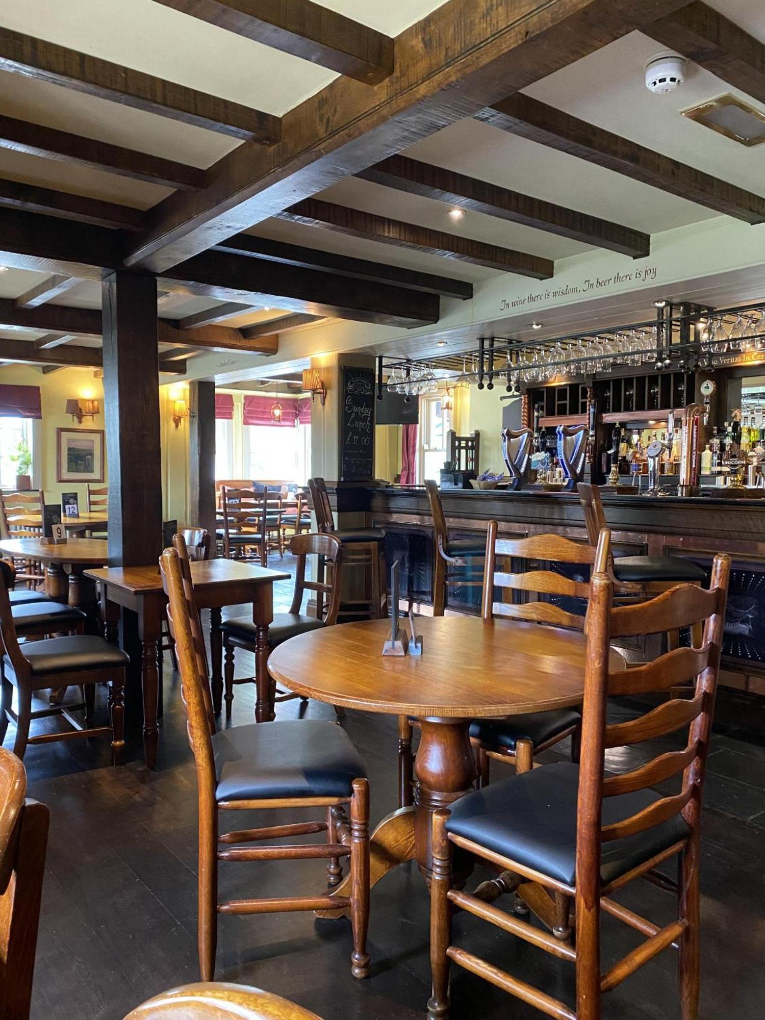 The Windmill Inn Knutsford Exterior foto