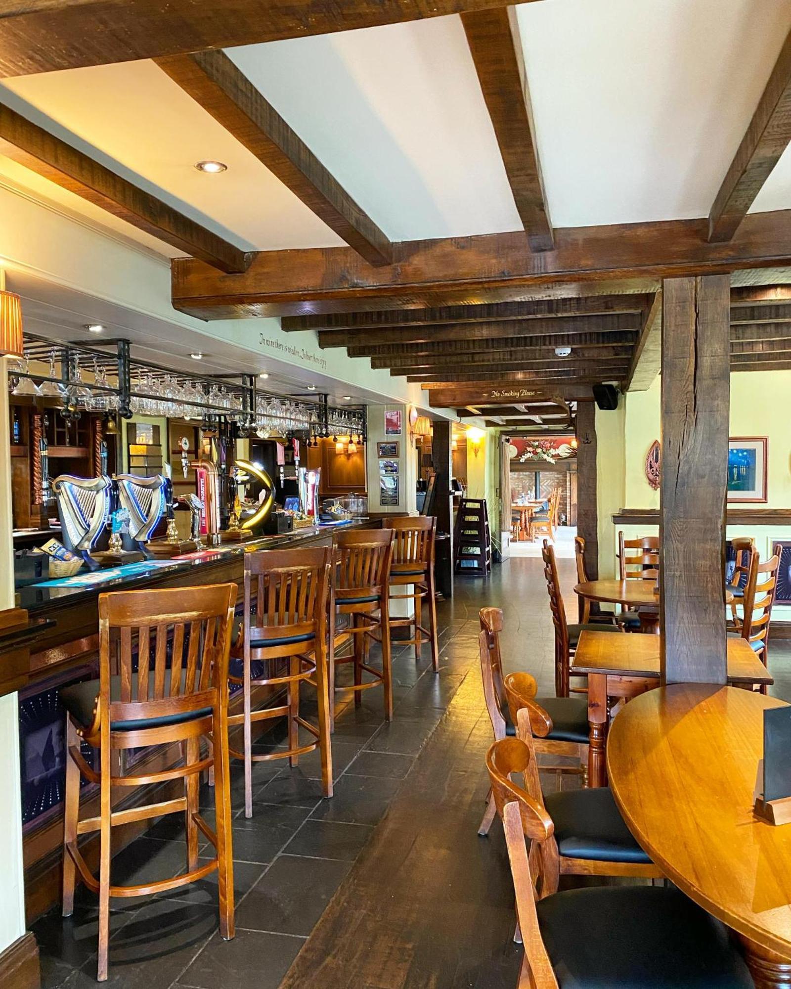 The Windmill Inn Knutsford Exterior foto